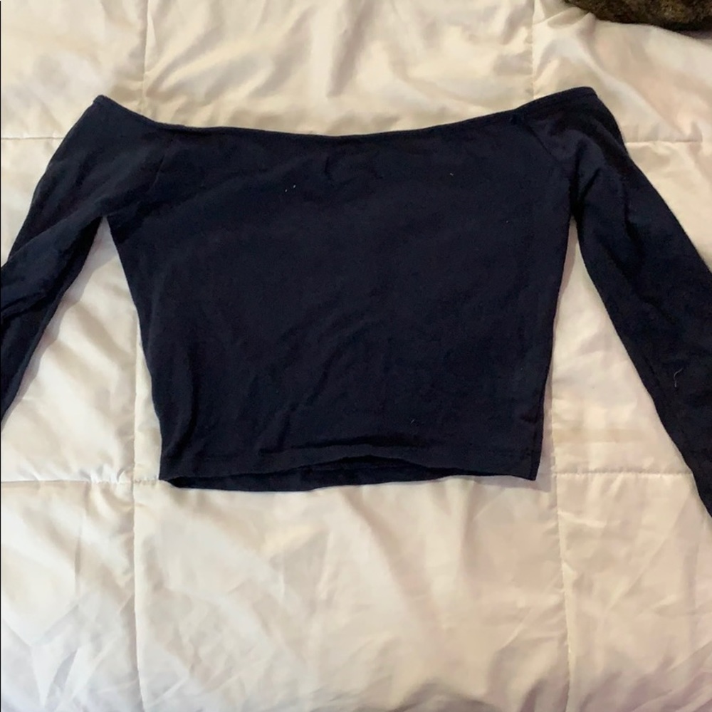 Navy blue quarter sleeve crop top